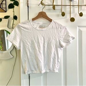 Abercrombie cropped tee